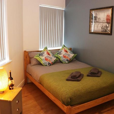 Modern Newgate Apartments - Kingsbury Underground, All Local Amenities On Your Doorstep 해로우 외부 사진